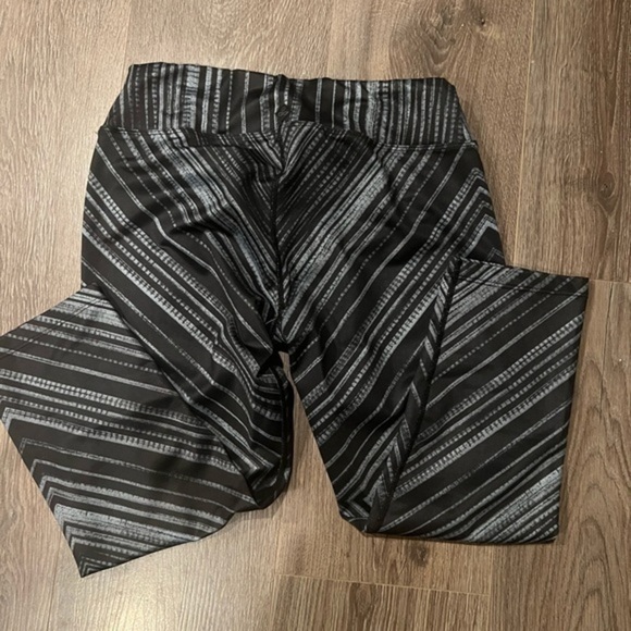 Prana‎ capris - Picture 2 of 4